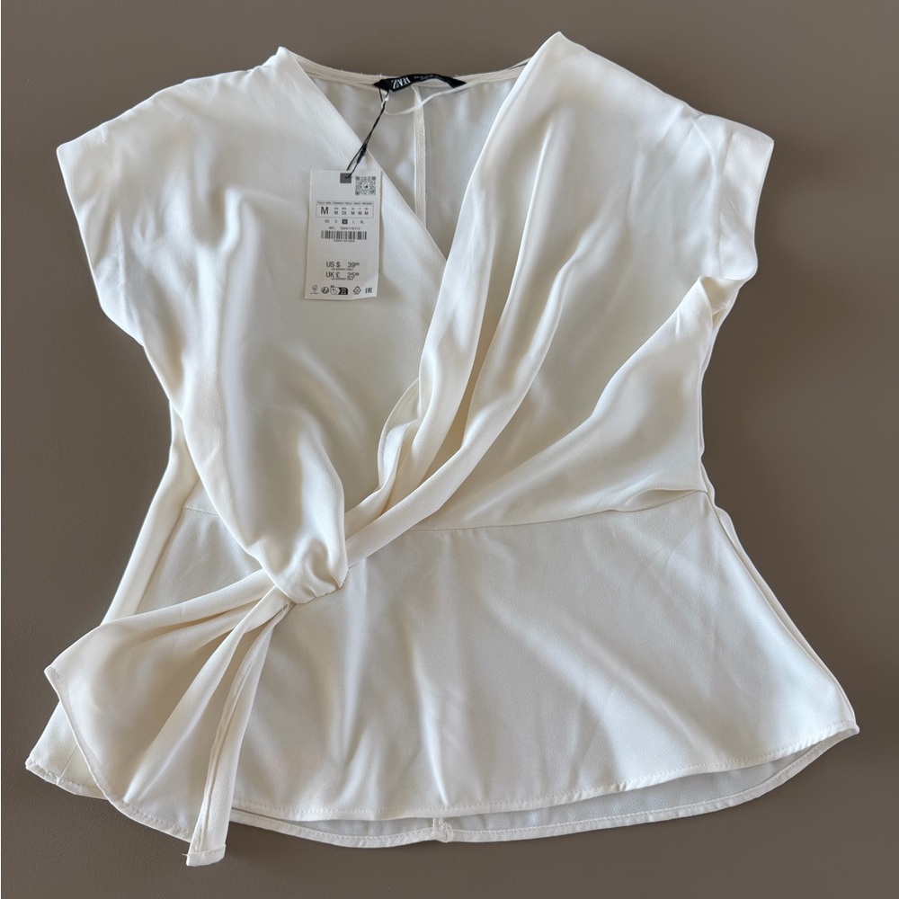 Zara Ecru Knotted Crepe Top